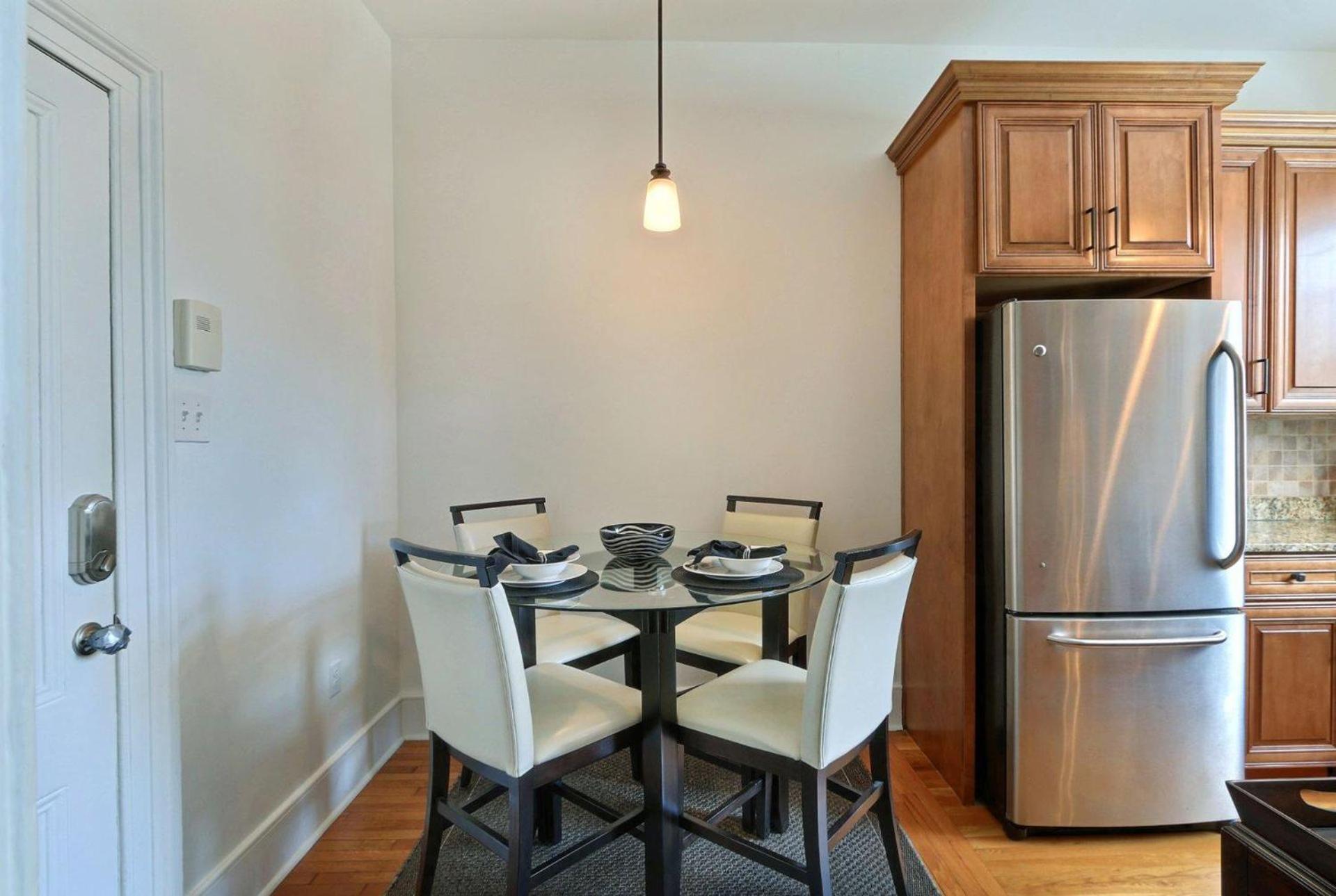 One-Bedroom Apartment,1731562474:JPEG