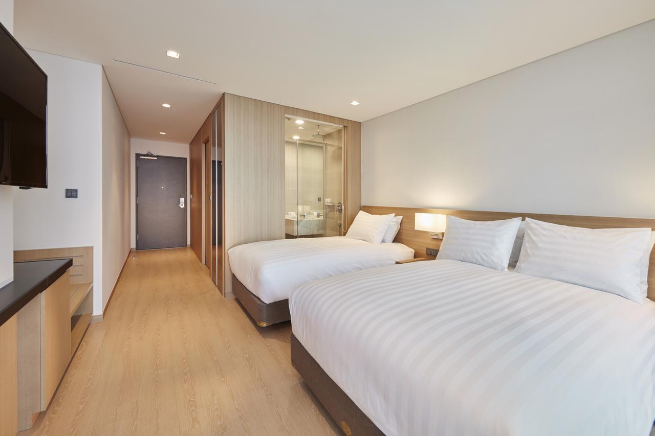 King Room with King Bed and Pool View,766314094:JPEG