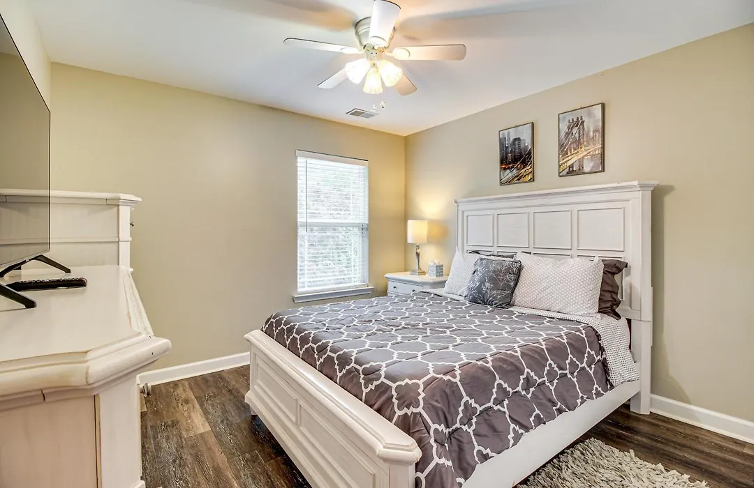Spacious Pooler Home W/ Family-Friendly Perks-1
