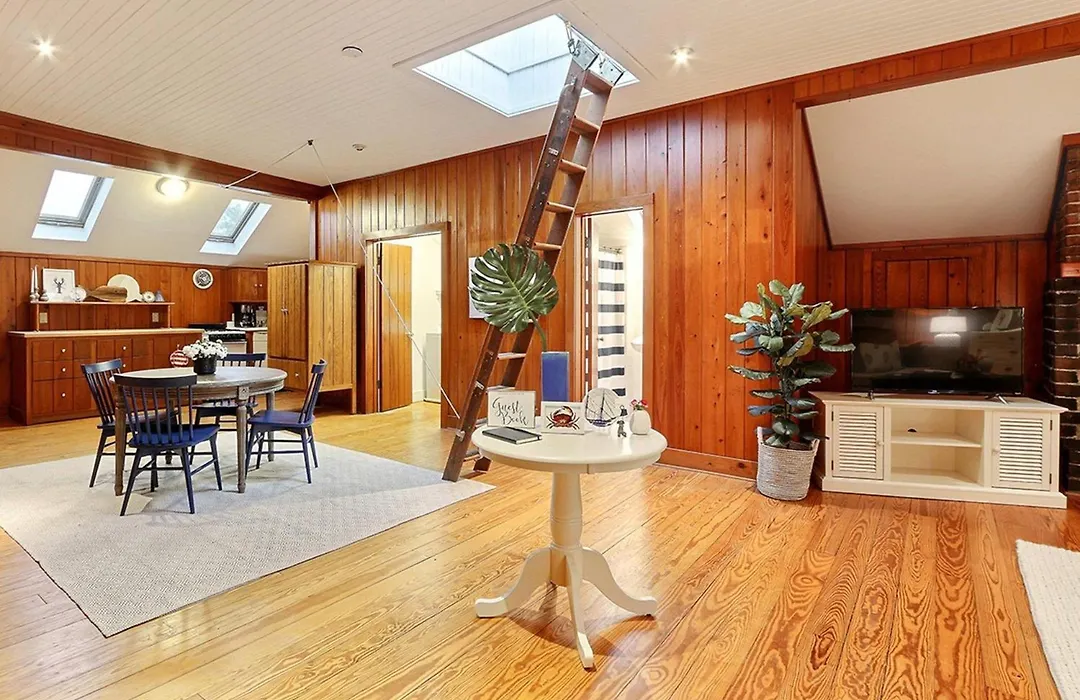 Captain'S Quarters On Lafayette-1