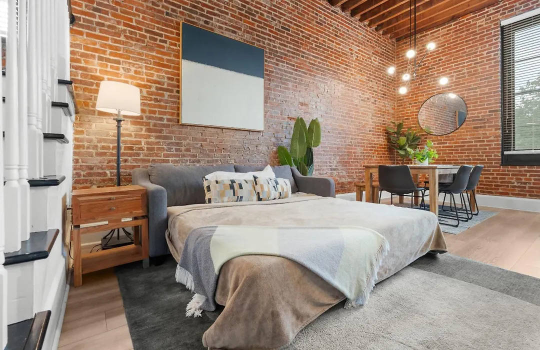 West End Loft - Downtown 5 Min Walk To River St-1