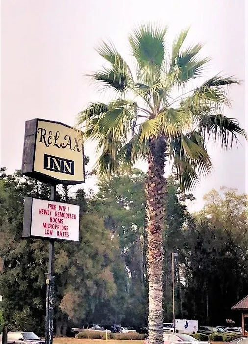 Relax Inn Savannah-1