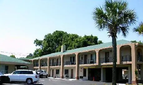 Americas Best Value Inn-Savannah-1