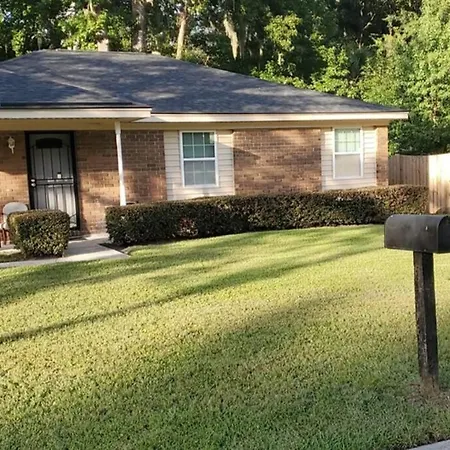 Southern Charm Vacation Rental-2