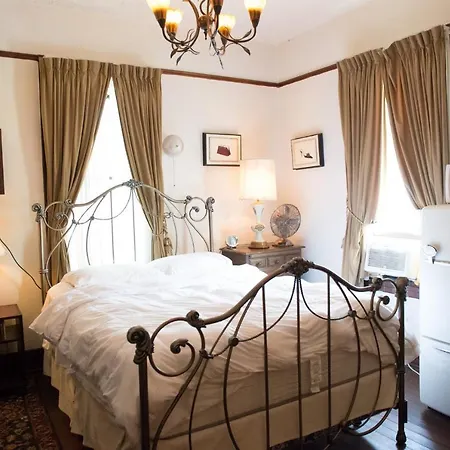 5 Bedroom Downtown Savannah Ga-2