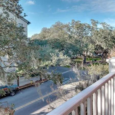201 York #3 - Homey Downtown 2 Bedroom Steps From The River-2