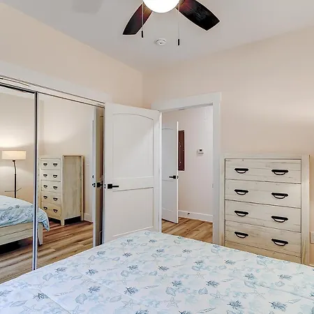 Savannah Serenade - Suite D-2