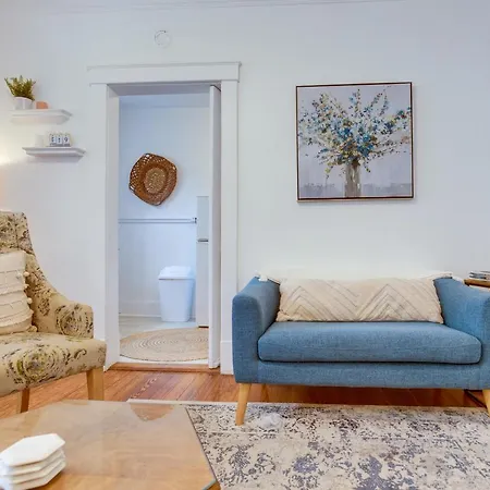 Walkable Savannah Escape In Historic District!-3