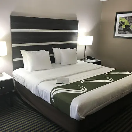 Quality Inn Savannah I-95-3