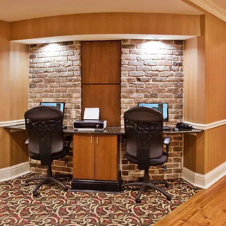 Holiday Inn Express Savannah - Historic District-3