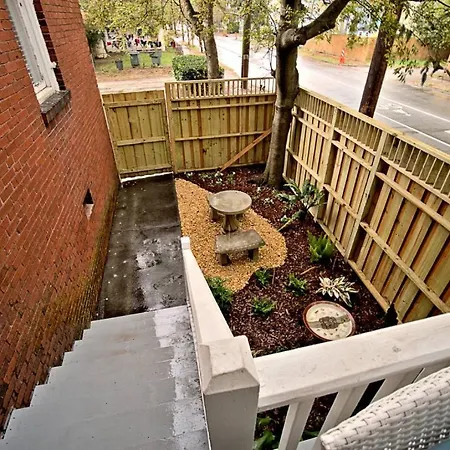 420Waldburg A - Modern Apt With Southern Charm Blocks From Forsyth-3
