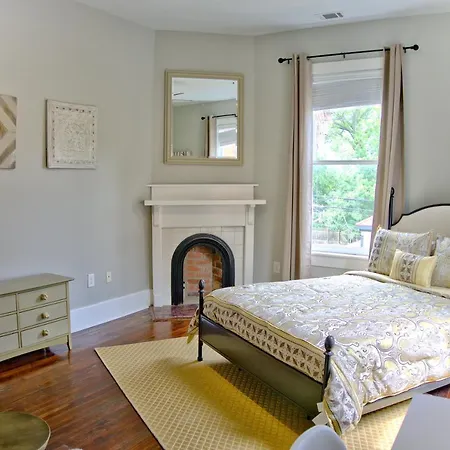 4 Bedroom Beauty In Historic Building-2